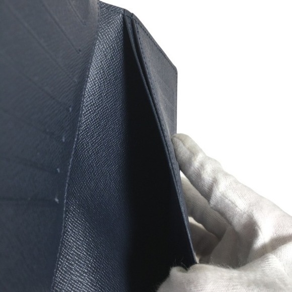 LOUIS VUITTON Blue Wallet - Picture 13 of 16